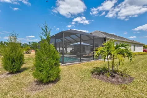 430 Whistler Glen Bradenton FL 34212