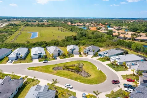 430 Whistler Glen Bradenton FL 34212