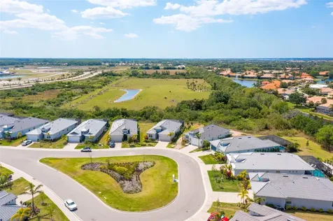 430 Whistler Glen Bradenton FL 34212