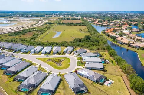 430 Whistler Glen Bradenton FL 34212