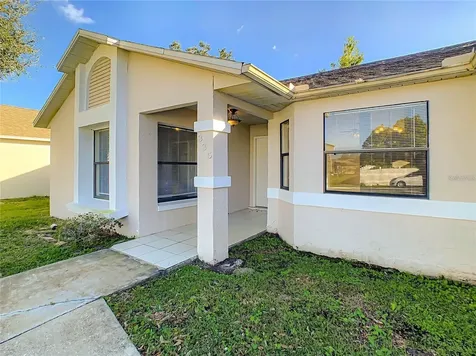 335 Chelmsford Court Kissimmee FL 34758