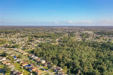 335 Chelmsford Court Kissimmee FL 34758