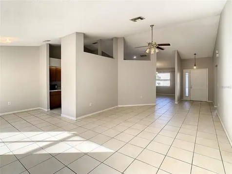 335 Chelmsford Court Kissimmee FL 34758