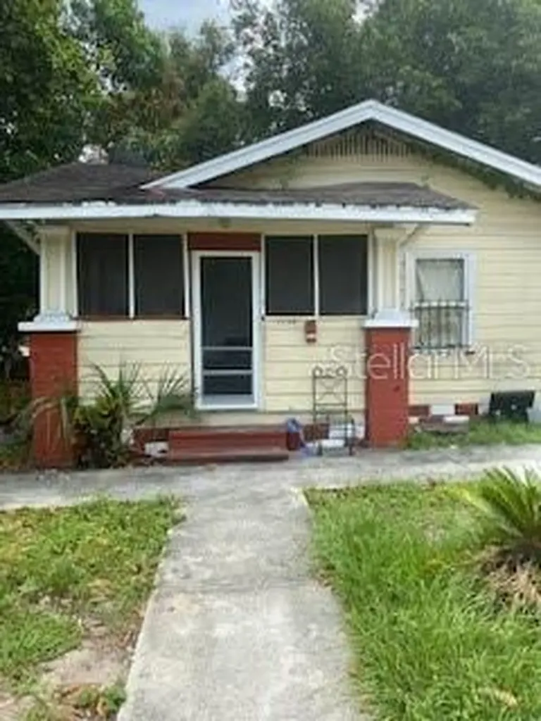 1134 Melrose Avenue S St Petersburg FL 33705