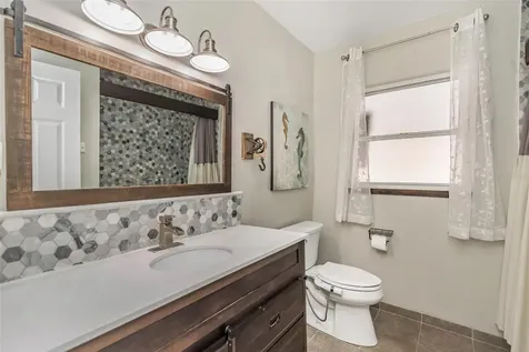 14137 Thacher Avenue Largo FL 33774