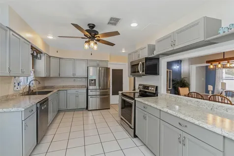 14137 Thacher Avenue Largo FL 33774