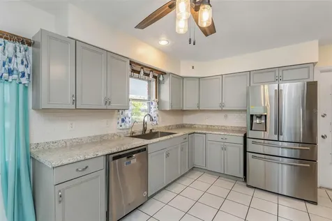 14137 Thacher Avenue Largo FL 33774