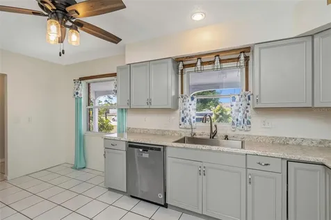 14137 Thacher Avenue Largo FL 33774