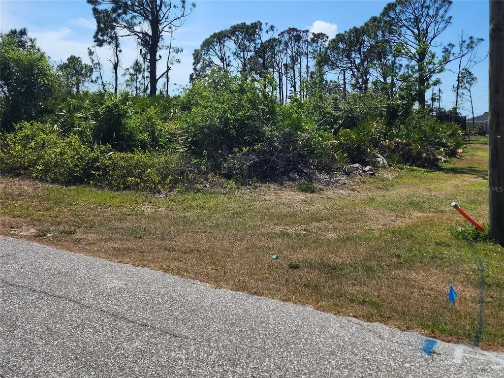 12282 Appleberg Circle Port Charlotte FL 33981