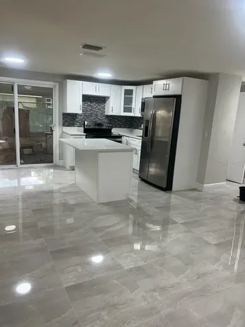 4542 W Hanna Avenue Tampa FL 33614