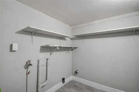 4542 W Hanna Avenue Tampa FL 33614