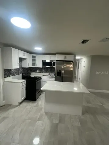 4542 W Hanna Avenue Tampa FL 33614