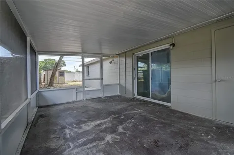 4542 W Hanna Avenue Tampa FL 33614
