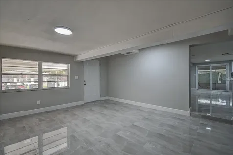 4542 W Hanna Avenue Tampa FL 33614