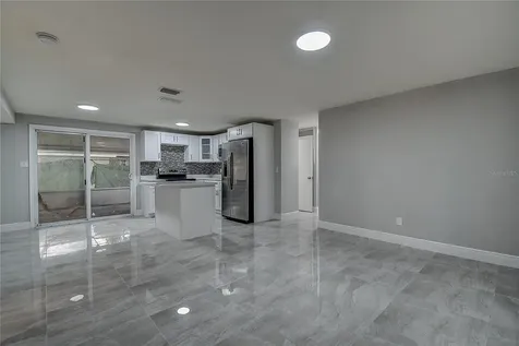 4542 W Hanna Avenue Tampa FL 33614