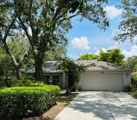 4720 Hamlets Grove Drive Sarasota FL 34235