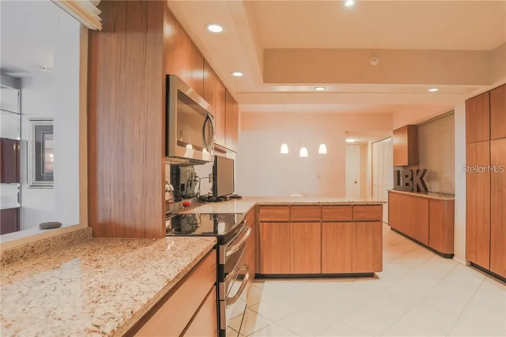 1925 Gulf Of Mexico Drive Longboat Key FL 34228