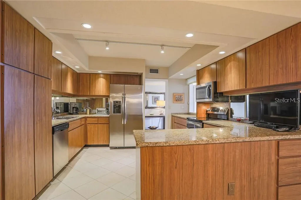 1925 Gulf Of Mexico Drive Longboat Key FL 34228