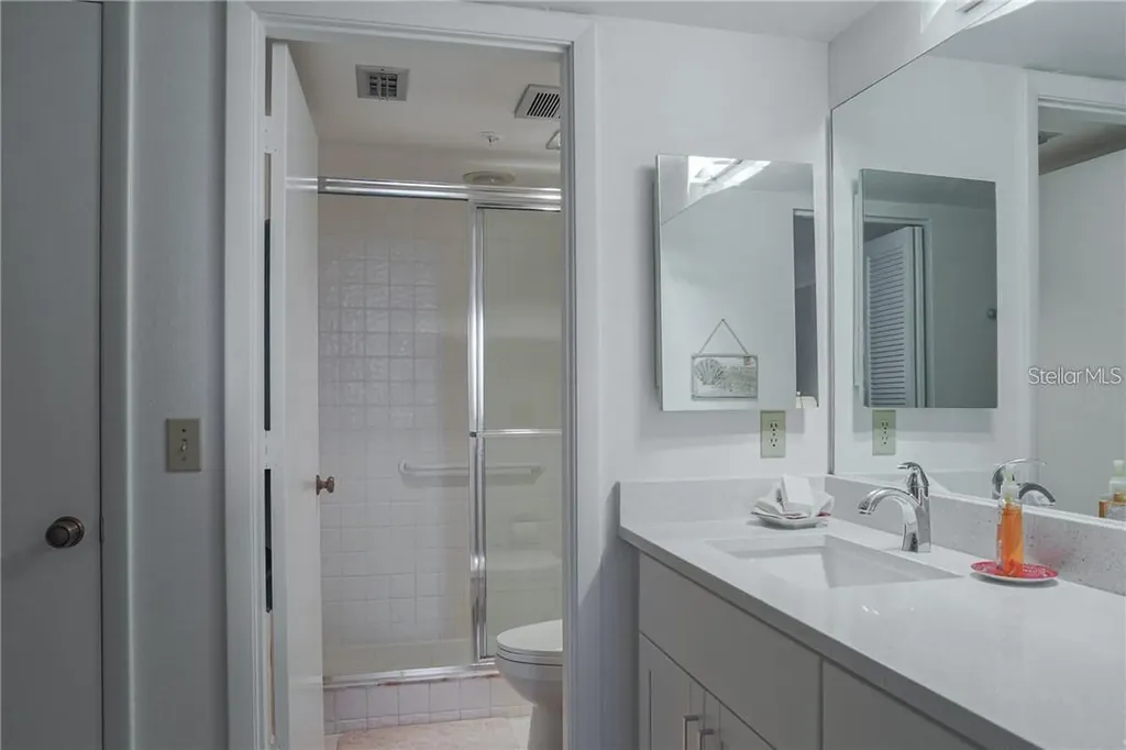 1925 Gulf Of Mexico Drive Longboat Key FL 34228