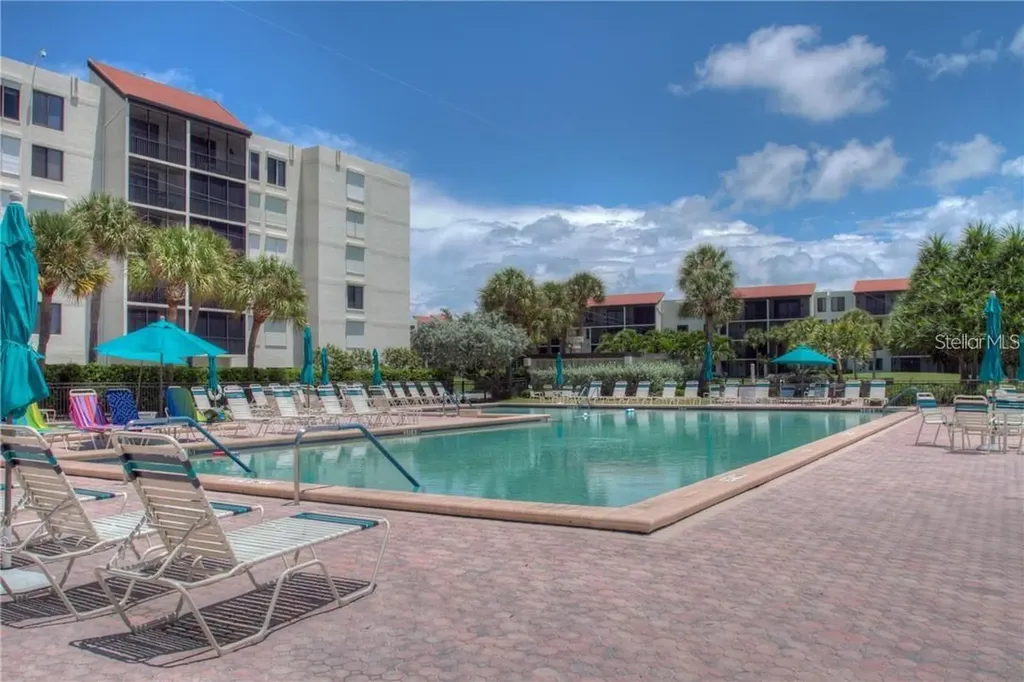 1925 Gulf Of Mexico Drive Longboat Key FL 34228