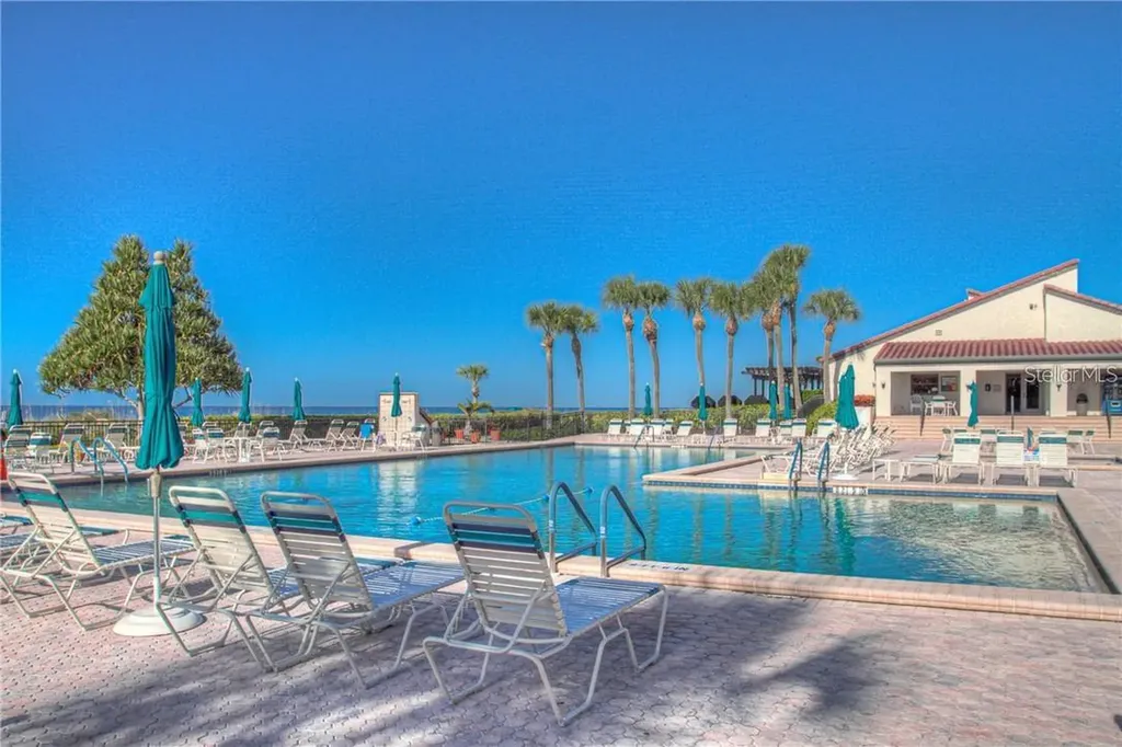 1925 Gulf Of Mexico Drive Longboat Key FL 34228