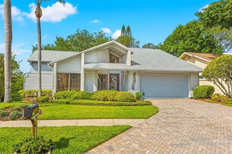 14626 Village Glen Circle Tampa FL 33618