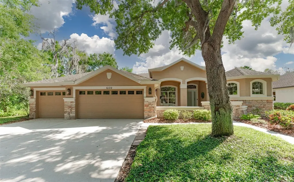 6122 Ibispark Drive Lithia FL 33547