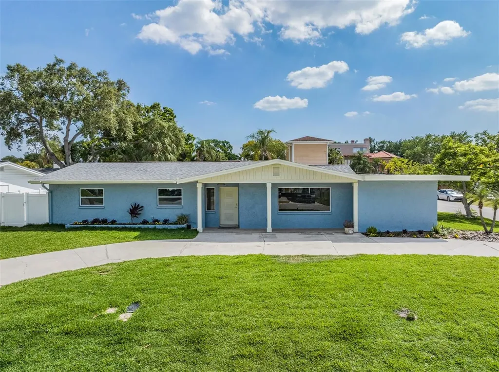 4838 W Bay Villa Avenue Tampa FL 33611