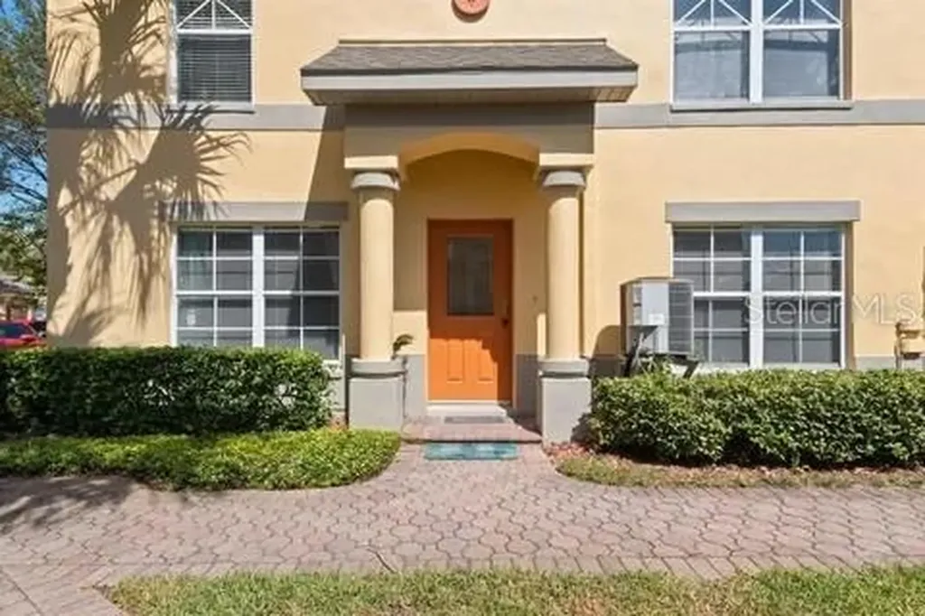 208 Coquina Bay Drive St Petersburg FL 33705
