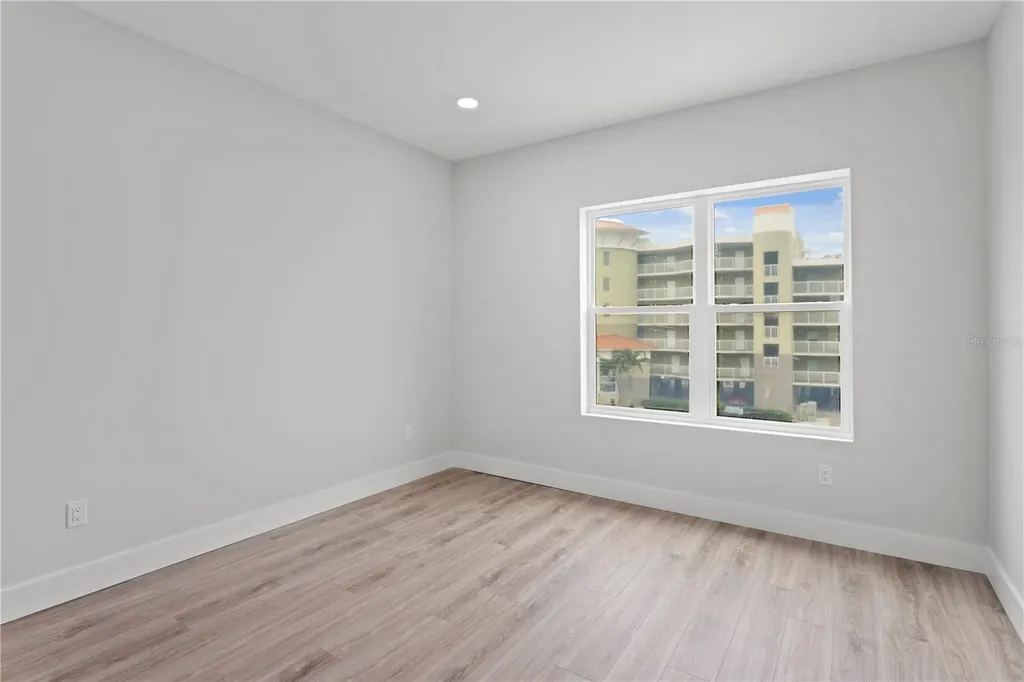 11605 1st Street E Treasure Island FL 33706