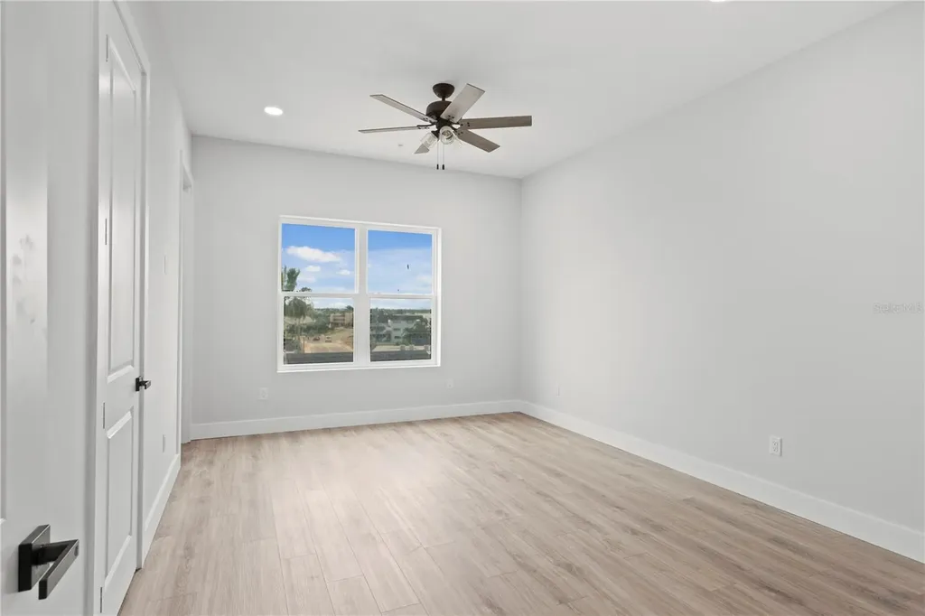 11605 1st Street E Treasure Island FL 33706