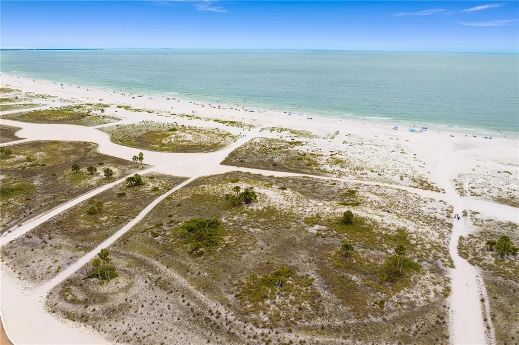 11605 1st Street E Treasure Island FL 33706