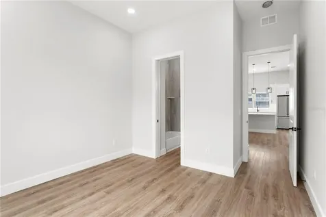 11605 1st Street E Treasure Island FL 33706