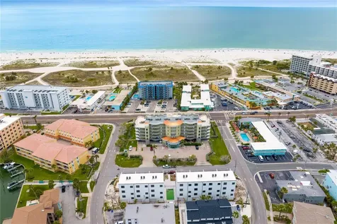 11605 1st Street E Treasure Island FL 33706