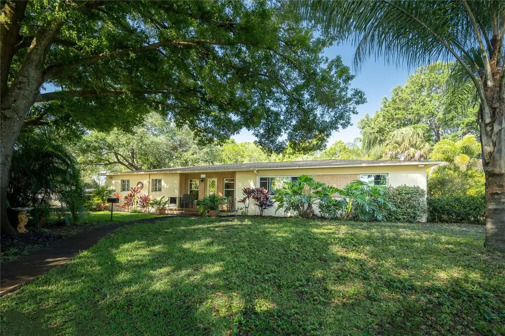 200 64th Street N St Petersburg FL 33710