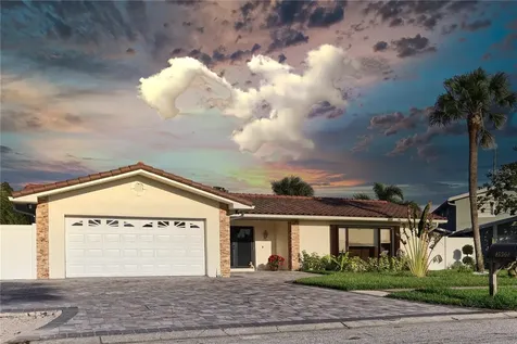 3905 Doral Drive Tampa FL 33634