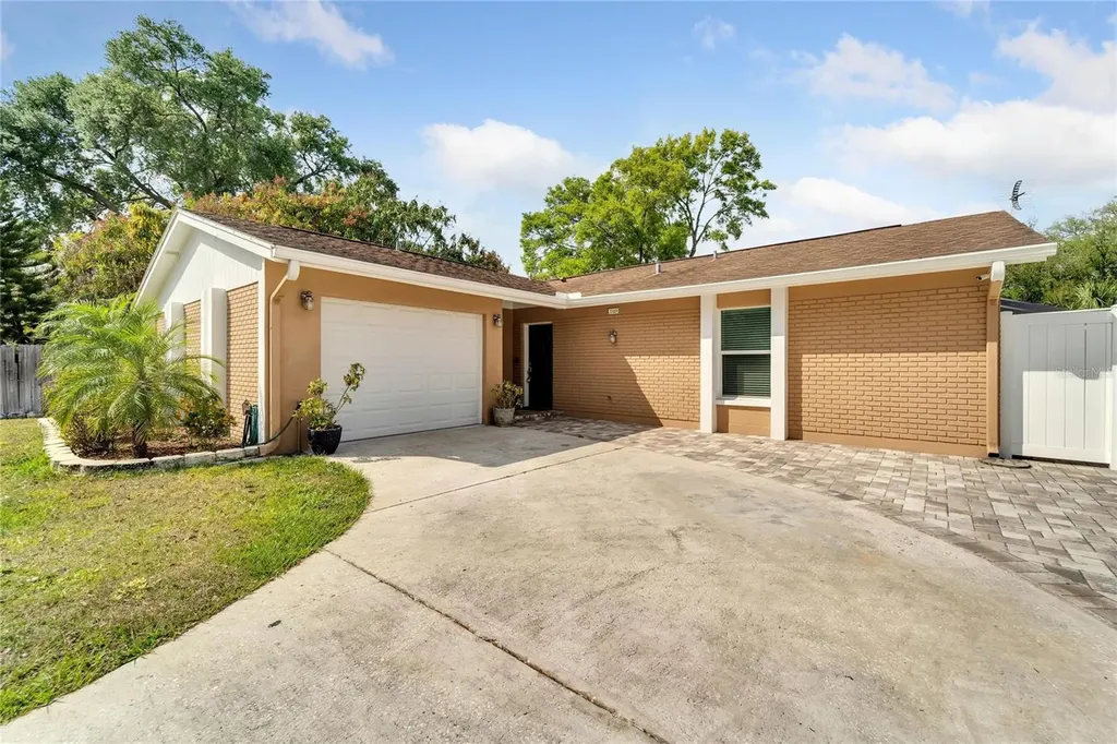 3129 W Idlewild Avenue Tampa FL 33614
