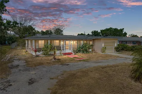 2225 20th Street NW Winter Haven FL 33881