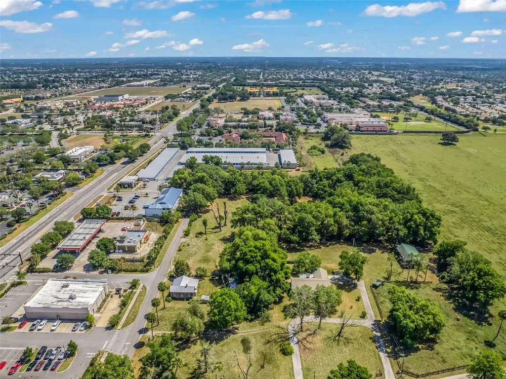 4241 County Road 106 Oxford FL 34484