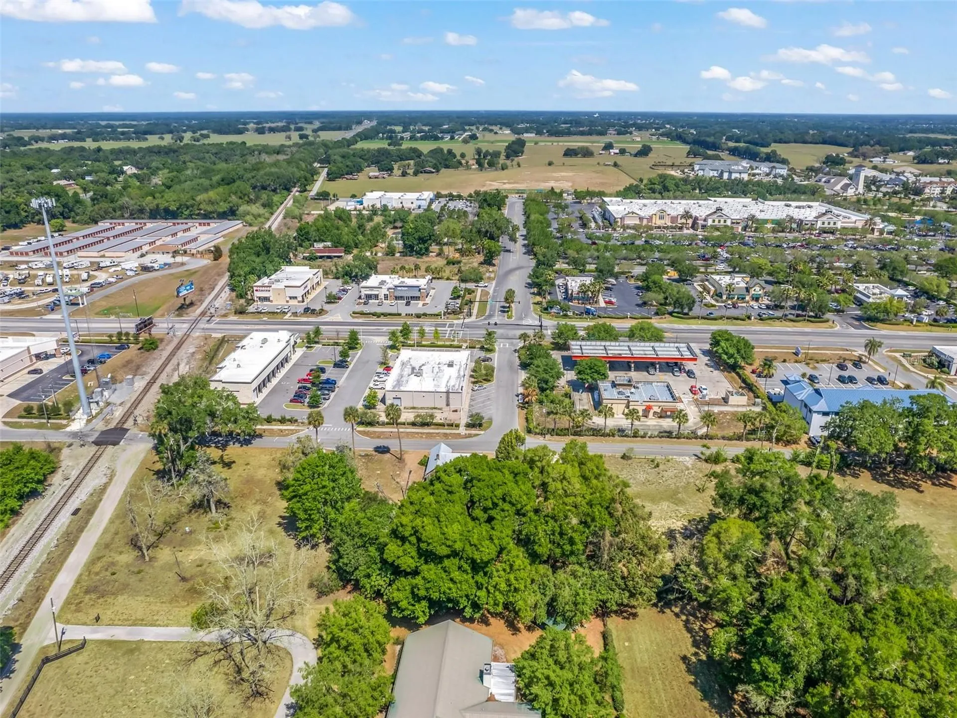 4241 County Road 106 Oxford FL 34484