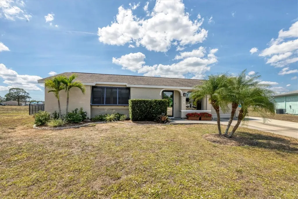 2751 Shenandoah Street North Port FL 34287