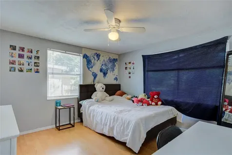 3149 69th Avenue N St Petersburg FL 33702