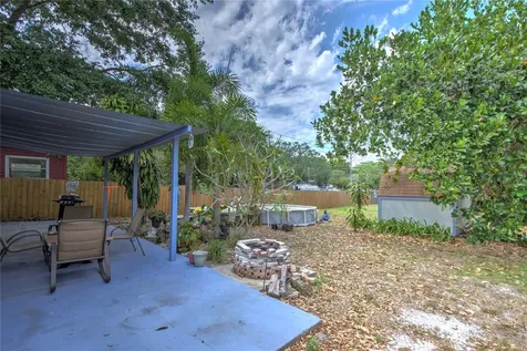 3149 69th Avenue N St Petersburg FL 33702