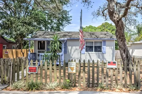 3149 69th Avenue N St Petersburg FL 33702