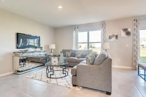 5249 Greenheart Avenue Mount Dora FL 32757