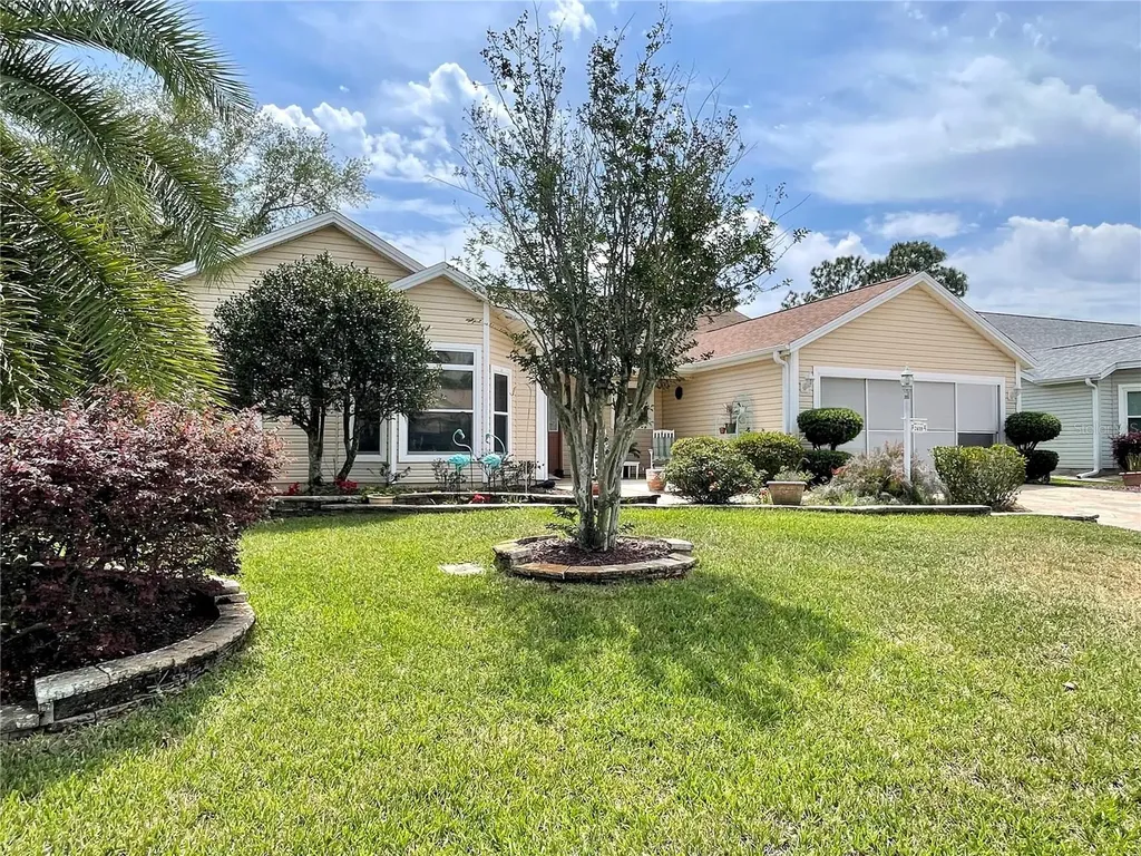 2418 Tamarindo Drive The Villages FL 32162