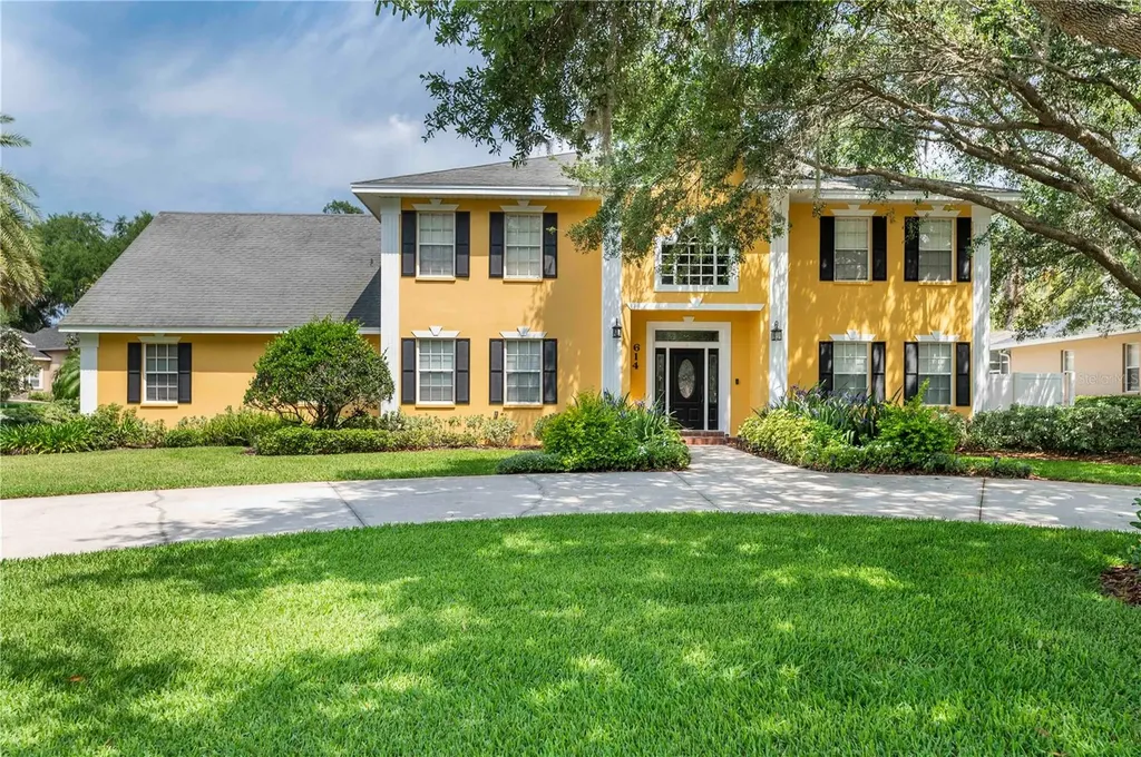 614 Crescent Hills Place Lakeland FL 33813