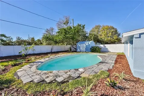 2605 Calle Street Tampa FL 33619