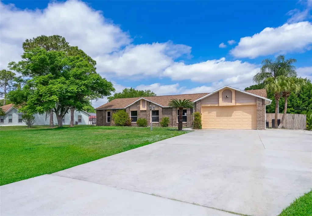 1851 Fern Court Kissimmee FL 34746