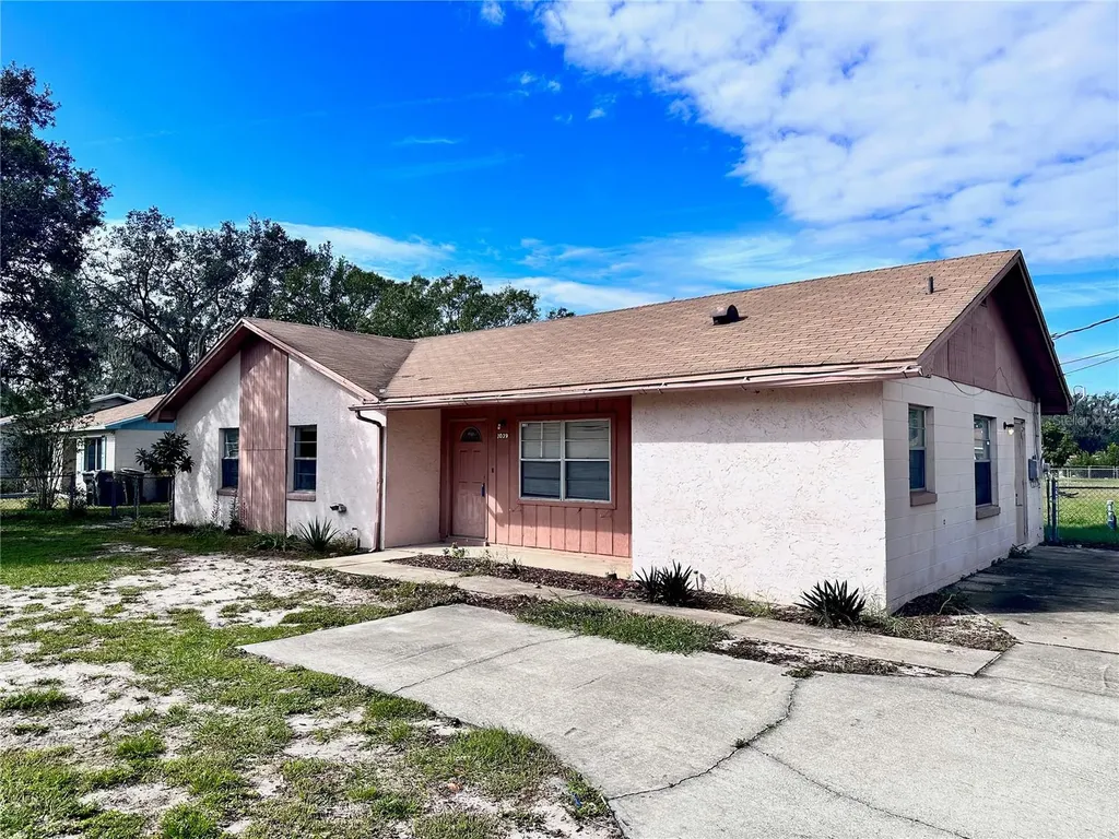 1039 Spirit Lake Road Winter Haven FL 33880